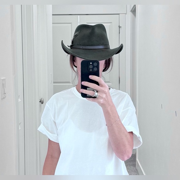 Used old broken vintage Outback felt wool waterproof cowboy hat worn trash faded - Picture 1 of 8